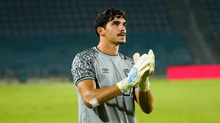 חוזהו יסתיים בקיץ. סילבה (צילום: שלו שלום) מיגל סילבה