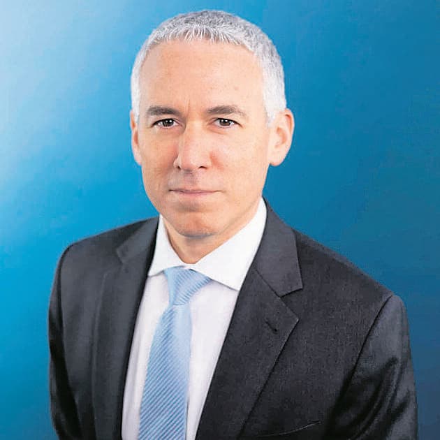 ג'ונתן שנזר