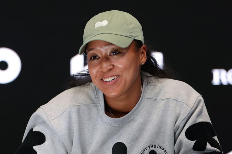 נאומי אוסקה