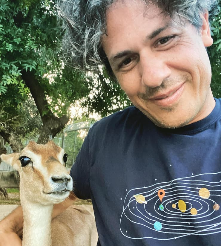 פרופ' ערן לוין וידידה (צילום: באדיבות פרופ' ערן לוין) פרופ' ערן לוין וידידה