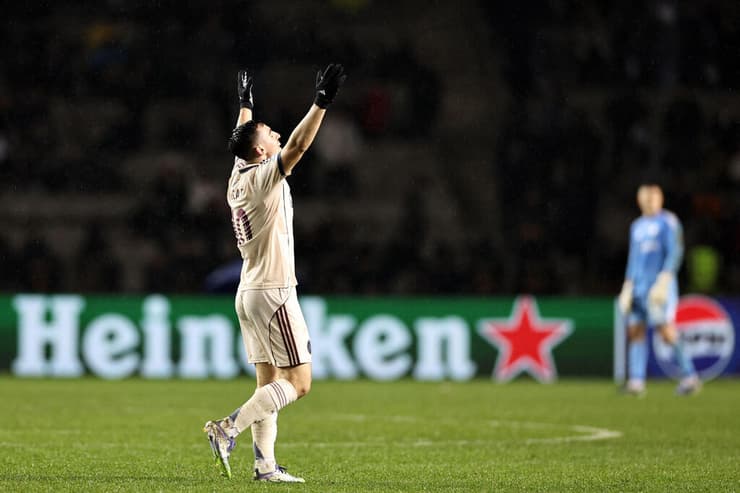 "חושב שההופעה הקבוצתית שלנו הייתה טובה". גלוך (צילום: Giorgi ARJEVANIDZE / AFP) גלוך