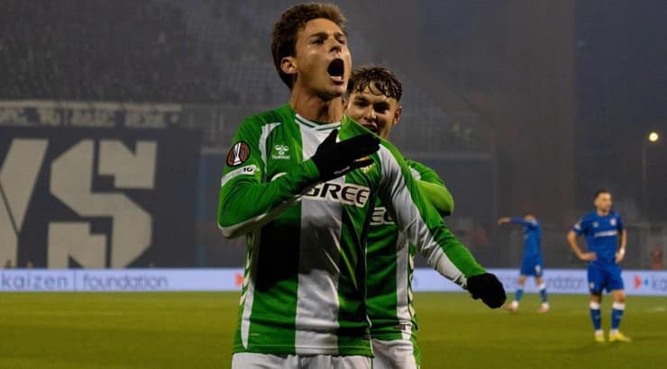 רודריגו ריקלמה חוגג