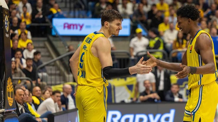 רומן סורקין וג'יילן הורד