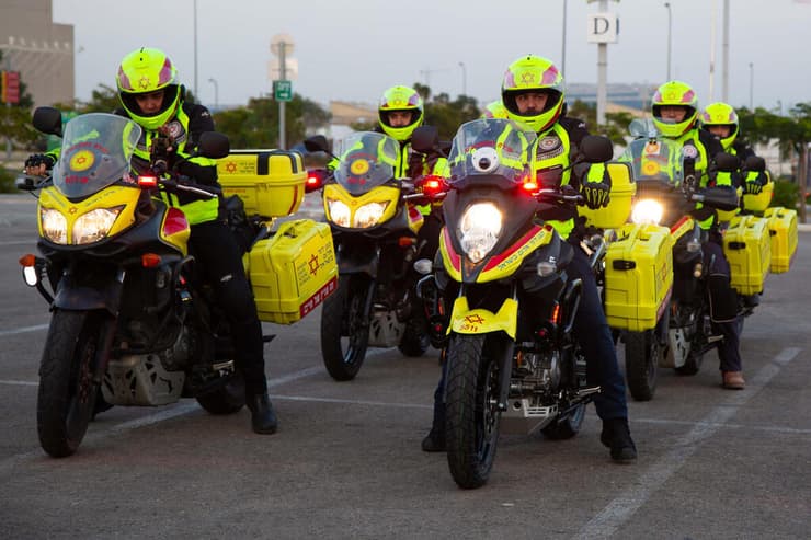 "בעתיד כשמישהו יצעק 'פיגוע', המערכת כבר תזניק כוחות". צוותי החירום של מד"א (תמונה: דוברות מד"א) צוותי החירום של מד"א