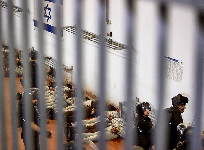 מחבלים בבית כלא ישראלי. גורם מרתיע במקום קייטנה | צילום: עמית שאבי (עמית שאבי) מחבלים בבית כלא ישראלי. גורם מרתיע במקום קייטנה | צילום: עמית שאבי