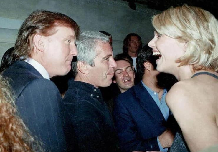 דונלד טראמפ באחוזה של ג'פרי אפשטיין 