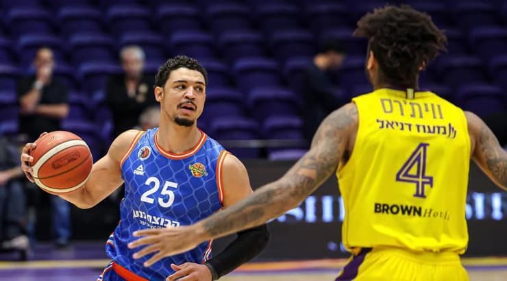 אייזיה אייזנדורף (לילך וויס-רוזנברג) אייזיה אייזנדורף