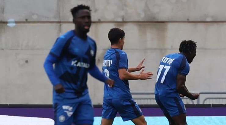 חוסה קורטס חוגג (אופיר מגדל) חוסה קורטס חוגג