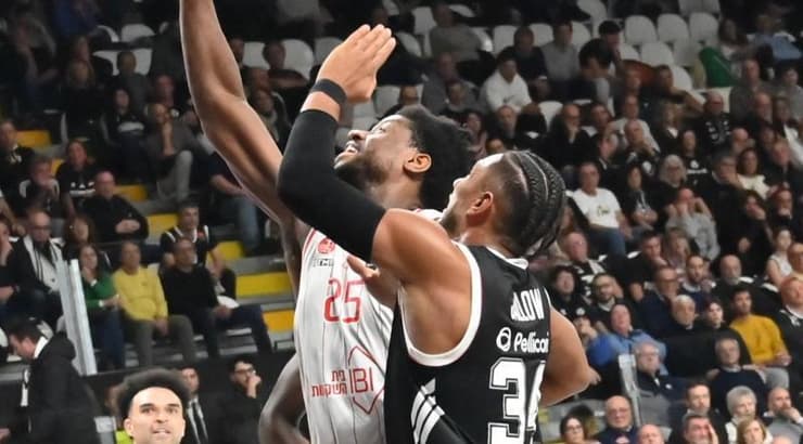 דן אוטורו מטביע (ראובן שוורץ) דן אוטורו מטביע