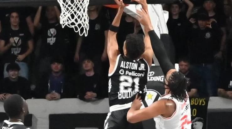 איש וויינרייט מנסה לחסום (ראובן שוורץ) איש וויינרייט מנסה לחסום