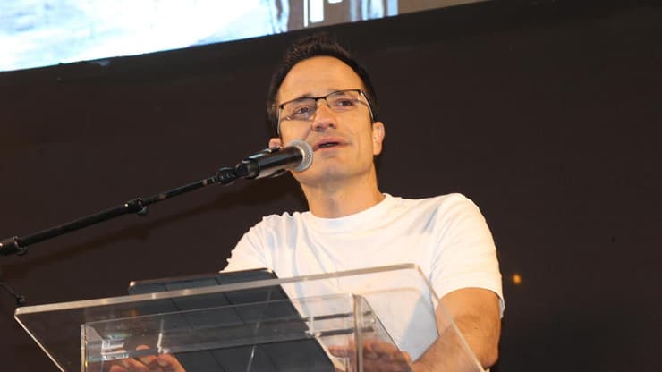 משה רדמן אבוטבול (צילום: יריב כץ) עצרת מחאה בכיכר הבימה