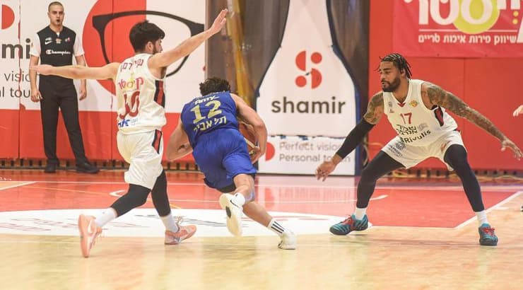 ג'ון דיברתולומאו בפעולה (ניסן עייש) ג'ון דיברתולומאו בפעולה