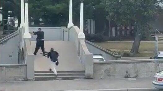 המחבלים בבונדיי ביץ'. האב החזיק 6 נשקים ברישיון (צילום: לפי סעיף 27א' לזכויות יוצרים ) תיעוד: דקה אחר דקה של נטרול המחבלים בונדיי ביץ'