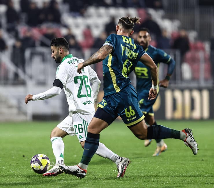 "מאושרים שהוא נכנס לעניינים". אוחנה (צילום: גיל נחושתן) בני ריינה מכבי חיפה מיכאל אוחנה