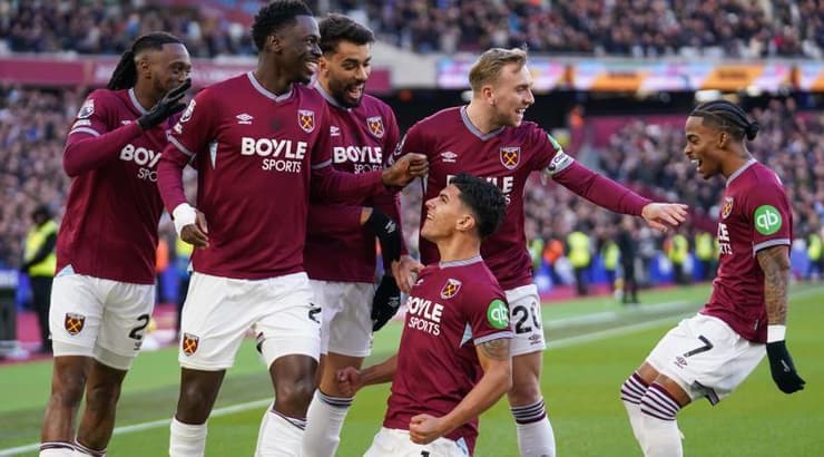 שחקני ווסטהאם מאושרים (IMAGO) שחקני ווסטהאם מאושרים