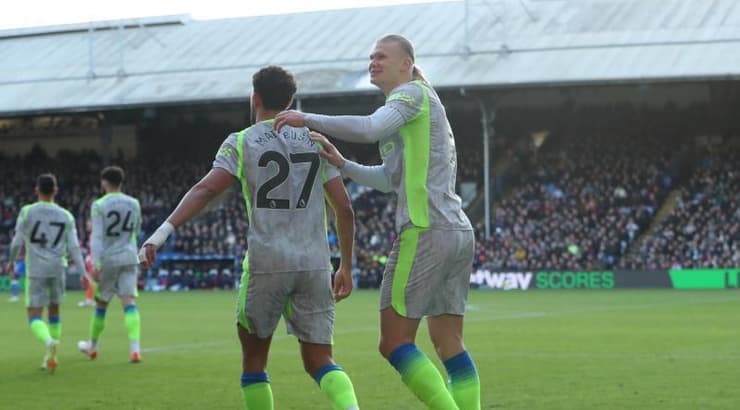 ארלינג הולאנד ומתיאוס נונייס שמחים (IMAGO) ארלינג הולאנד ומתיאוס נונייס שמחים