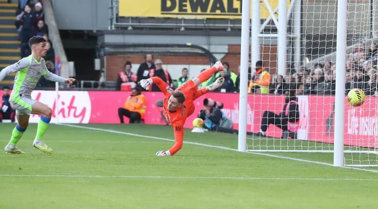 הכדור נכנס אל הרשת (IMAGO) הכדור נכנס אל הרשת