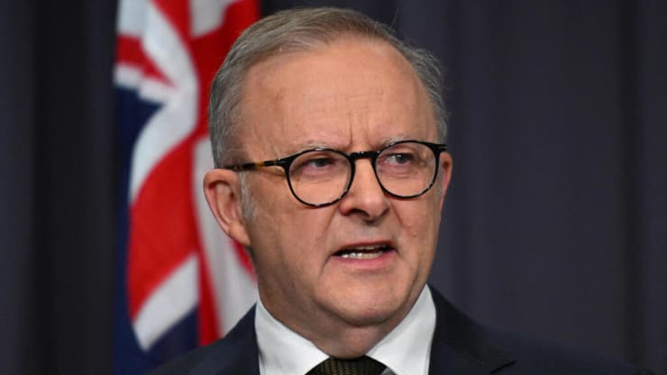 ראש ממשלת אוסטרליה אנתוני אלבניזי (צילום: AAP/Lukas Coch/via REUTERS) ראש ממשלת אוסטרליה אנתוני אלבניזי