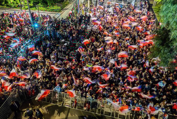 צ'ילה תומכי הנשיא החדש חוזה אנטוניו קאסט