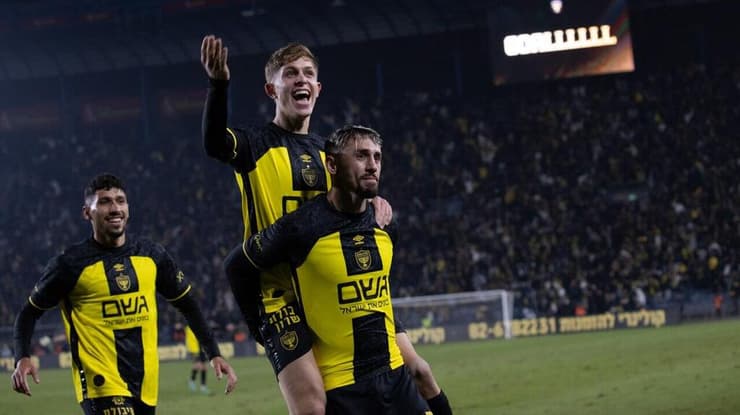 עדי יונה ועומר אצילי