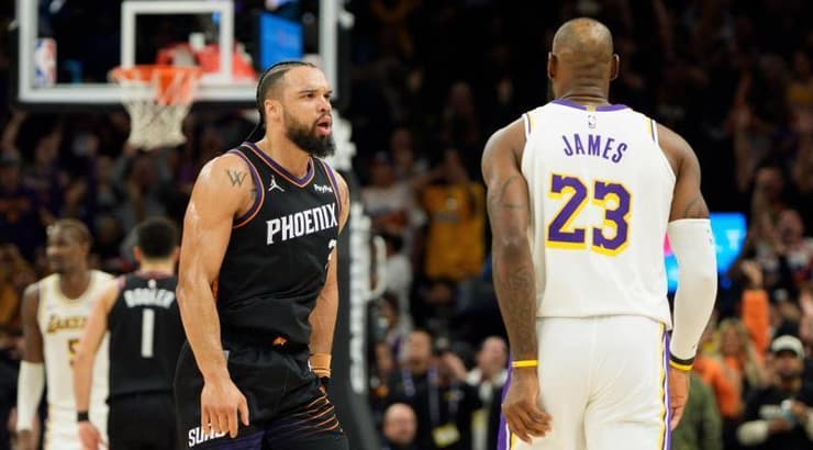 ברוקס מול לברון ג'יימס (רויטרס) ברוקס מול לברון ג'יימס