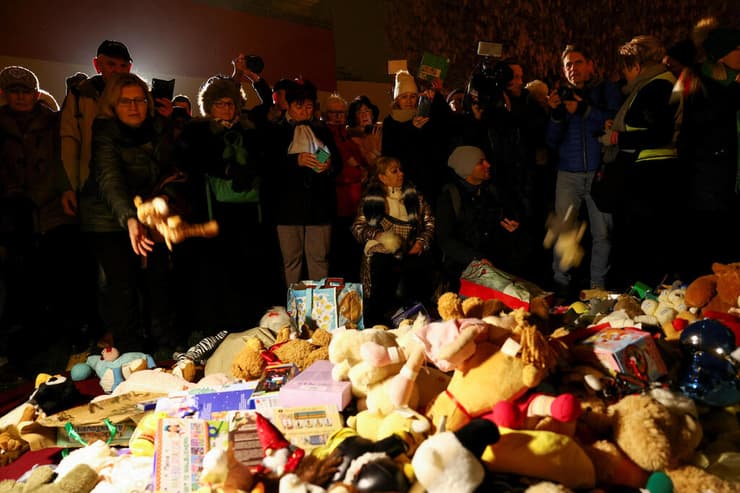 צילום: REUTERS/Bernadett Szabo הונגריה מחאה נגד ויקטור אורבן פרשת התעללות ב ילדים