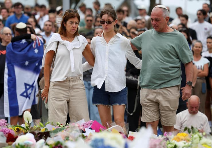 צילום: REUTERS/Hollie Adams סידני חוף בונדיי יום אחרי הטבח