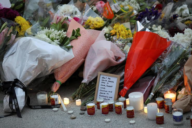 סידני חוף בונדיי יום אחרי הטבח