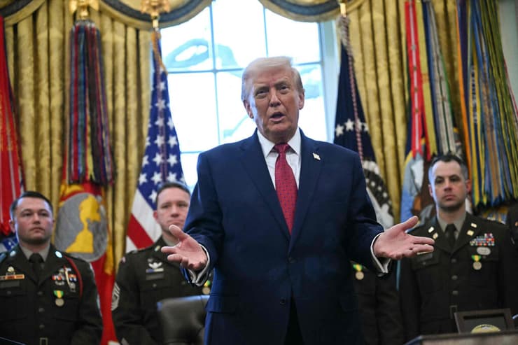 אחוזי תמיכה נמוכים בסקרים. הנאום הלילה ישנה את המגמה? (צילום: ANDREW CABALLERO-REYNOLDS / AFP) נשיא ארה"ב דונלד טראמפ