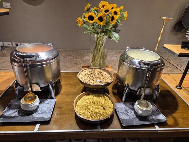 קרוטונים או שקדי מרק? (צילום: אסף רוזן) קרוטונים או שקדי מרק?