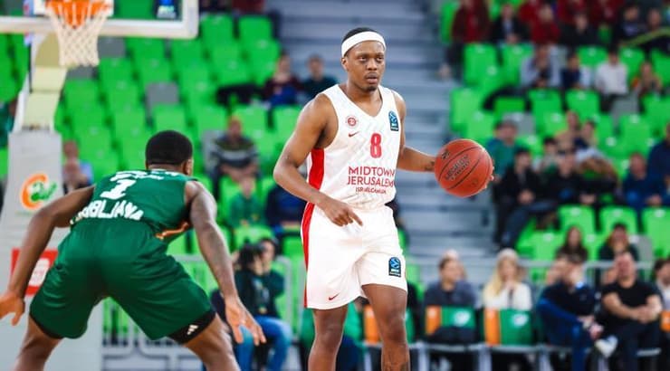 קשיוס ווינסטון בפעולה (מיכל בן גיגי, הפועל מידטאון ירושלים) קשיוס ווינסטון בפעולה