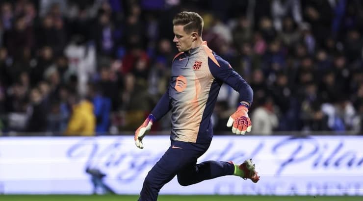 מארק אנדרה טר שטגן בחימום