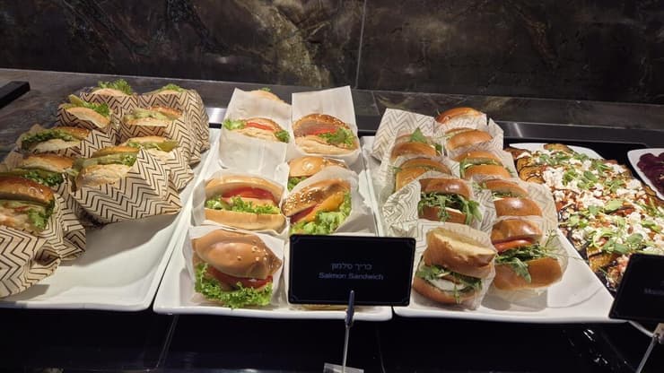 לא תצאו משם רעבים (צילום: אסף רוזן) לא תצאו משם רעבים