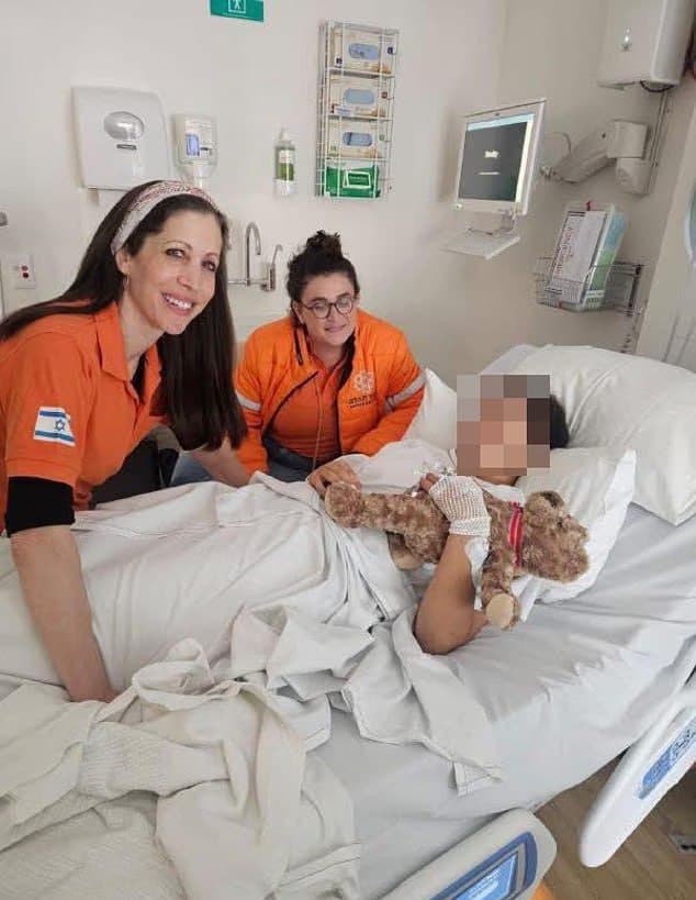 אוסטרליה פיגוע טבח סידני נערה בת 14 ש הגנה בגופה על שני ילדים שאמם נרצחה אף שהיא עצמה נפצעה