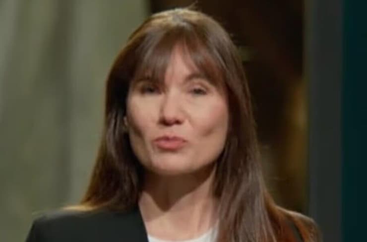 נמלטה מקולומביה - ונמצאה בבריטניה. קסטרו זולמה גוזמן קסטרו רוצחת נמלטת מ קולומביה נמצאה ב בריטניה