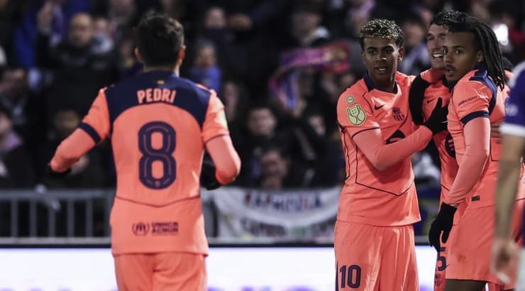 שחקני ברצלונה חוגגים