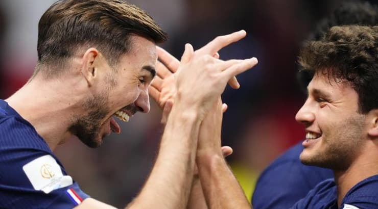 פביאן רואיז וז'ואאו נבש חוגגים (IMAGO) פביאן רואיז וז'ואאו נבש חוגגים