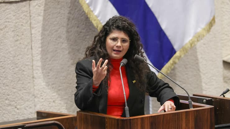 הצביעה נגד - והתפטרה. שרן השכל (צילום: דני שם טוב, דוברות הכנסת) מליאת הכנסת