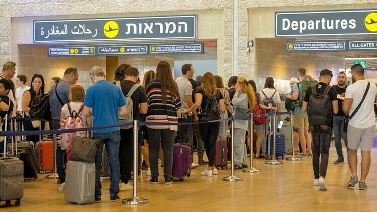 ימי הקיץ העמוסים (צילום: Teo K / shutterstock) השינויים בדרך למטוס