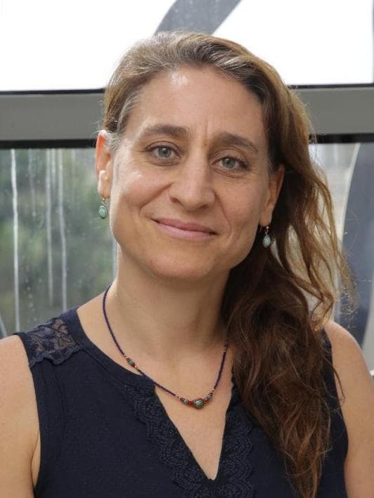 פרופ' נעמי חביב, חוקרת מוח, העברית