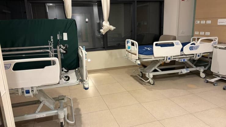 חדרים במרכז השיקום אינם מאוישים, המיטות ריקות מרכז השיקום הלמסלי במרכז הרפואי צפון פוריה חצי ריק בגלל ויכוחים על תקצוב מול קופות החולים