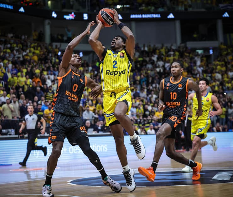 מכבי ת"א ג'ימי קלארק ולנסיה בארנה בירושלים 