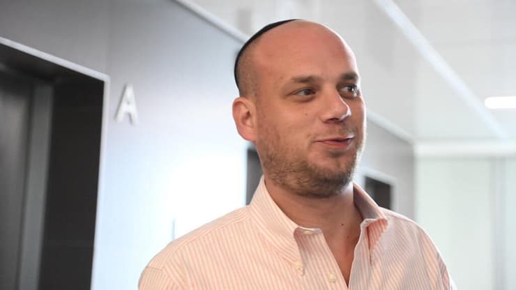 אלי פלדשטיין