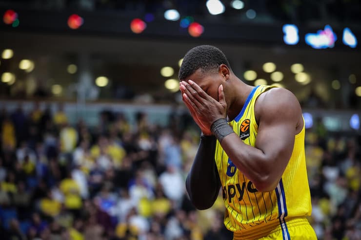 מכבי ת"א לוני ווקר ולנסיה בארנה בירושלים 