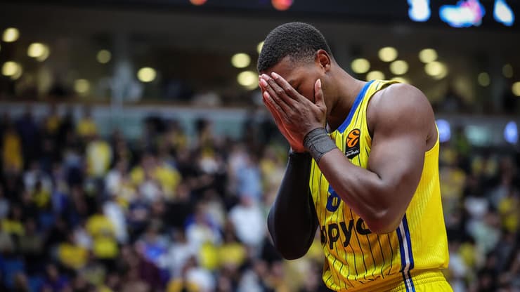 מכבי ת"א לוני ווקר ולנסיה בארנה בירושלים 