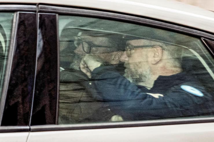 טען שמישהו אכן הרעיל, אבל לא הוא. ד"ר פשיה (צילום: ROMEO BOETZLE / AFP) צרפת רופא מרדים פרדריק פשיה הרעיל 30 מטופלים