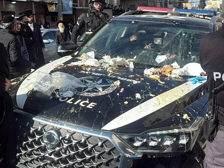 ניידת נוספת שנפגעה עימותים בירושלים על רקע מעצר עריק