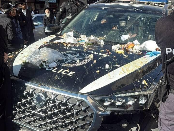 ניידת נוספת שנפגעה עימותים בירושלים על רקע מעצר עריק