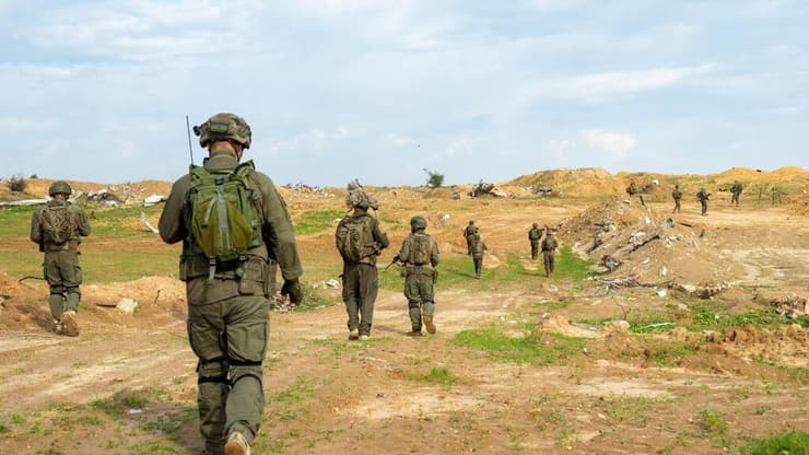 חיילי מילואים במרחב עזה. במשרד הביטחון סירבו לשלם הוצאות (צילום: דובר צה"ל) פעילות כוחות חטיבת כרמלי במרחב הקו הצהוב