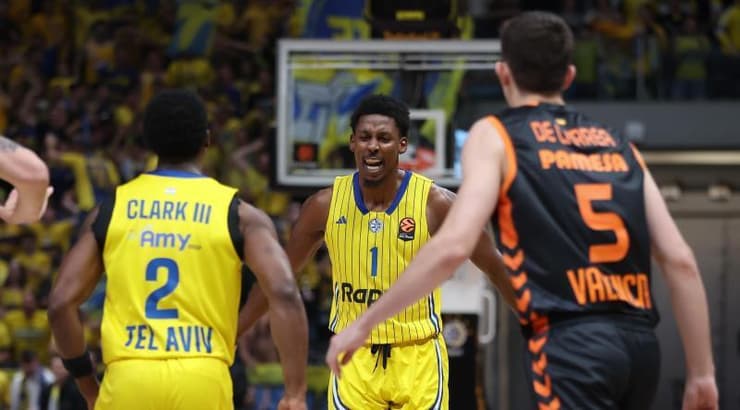 ג'יילן הורד בטירוף עם ג'ימי קלארק